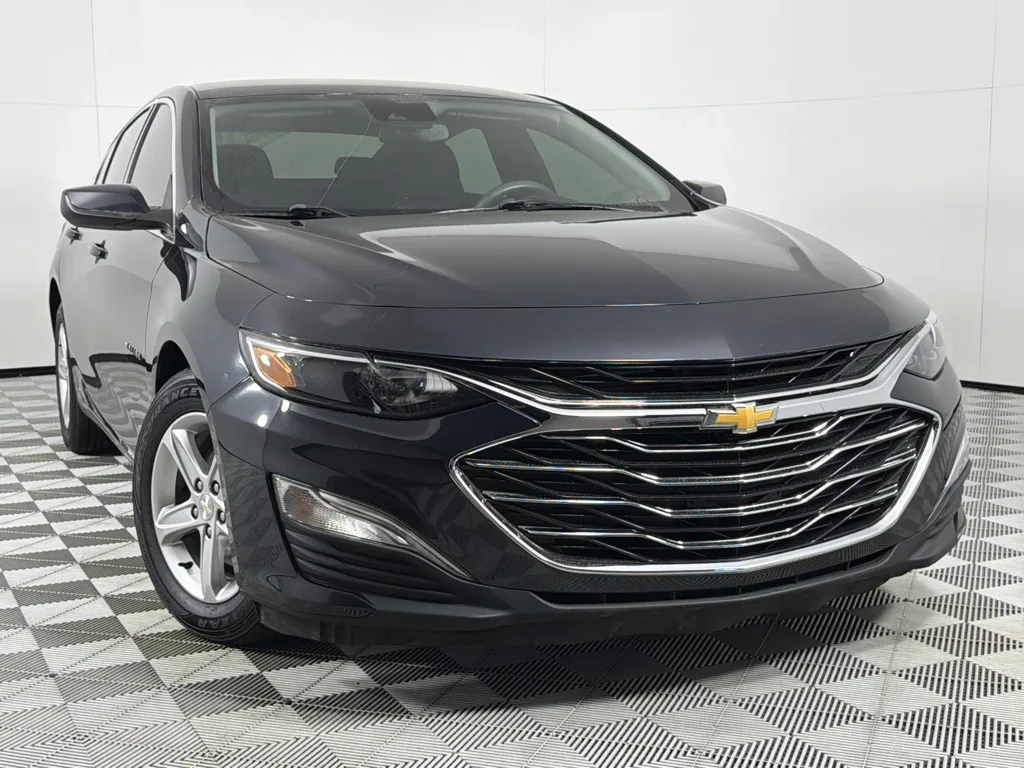 2023 Chevrolet Malibu LS