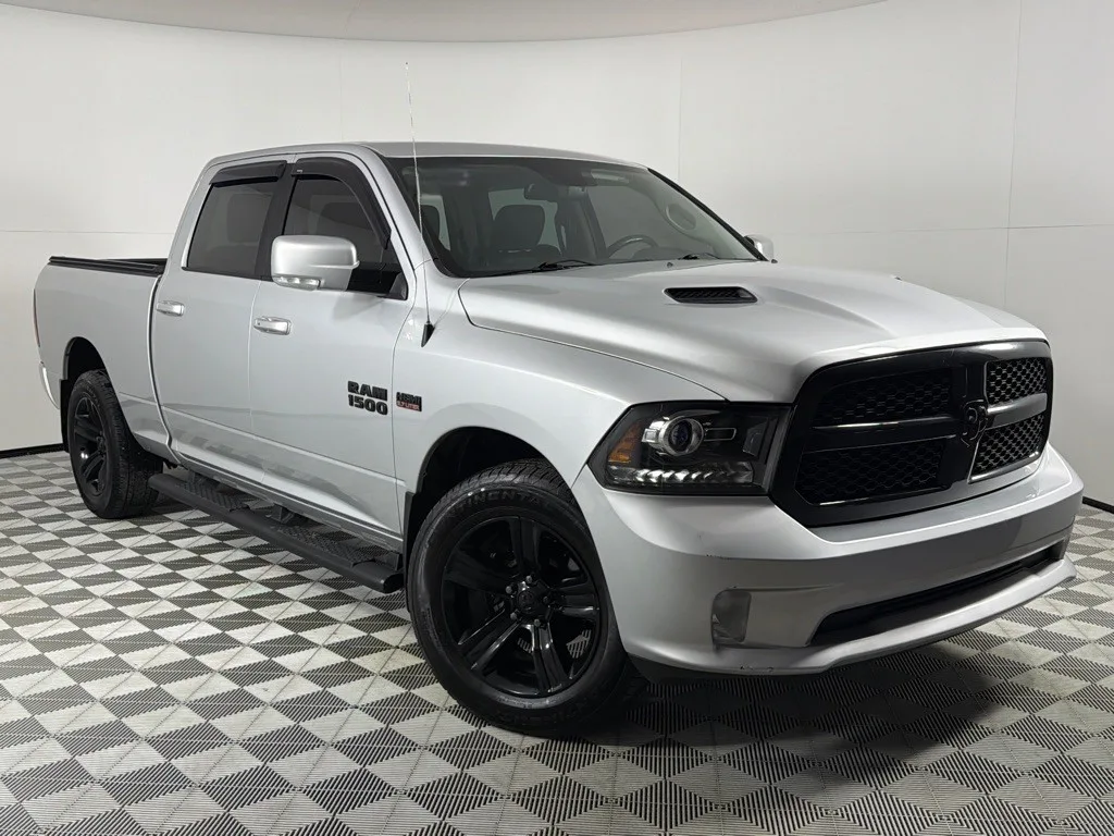 2018 Ram 1500 SPORT NIGHT